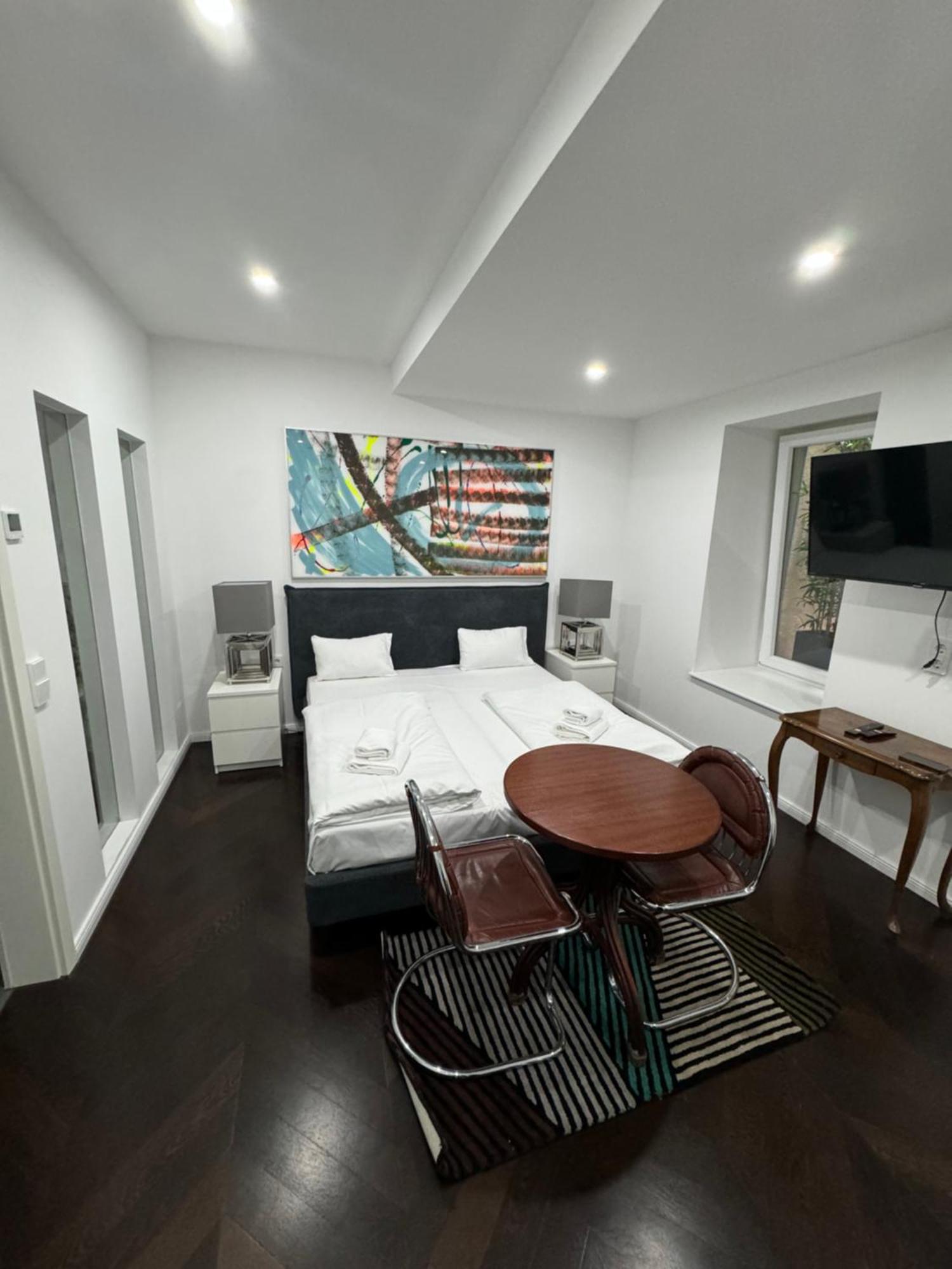 Design Apartment In The Centre Of Bécs Kültér fotó